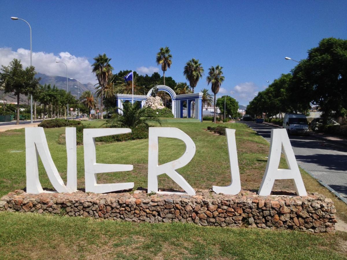 Burriana Front Line Lejlighed Nerja Eksteriør billede